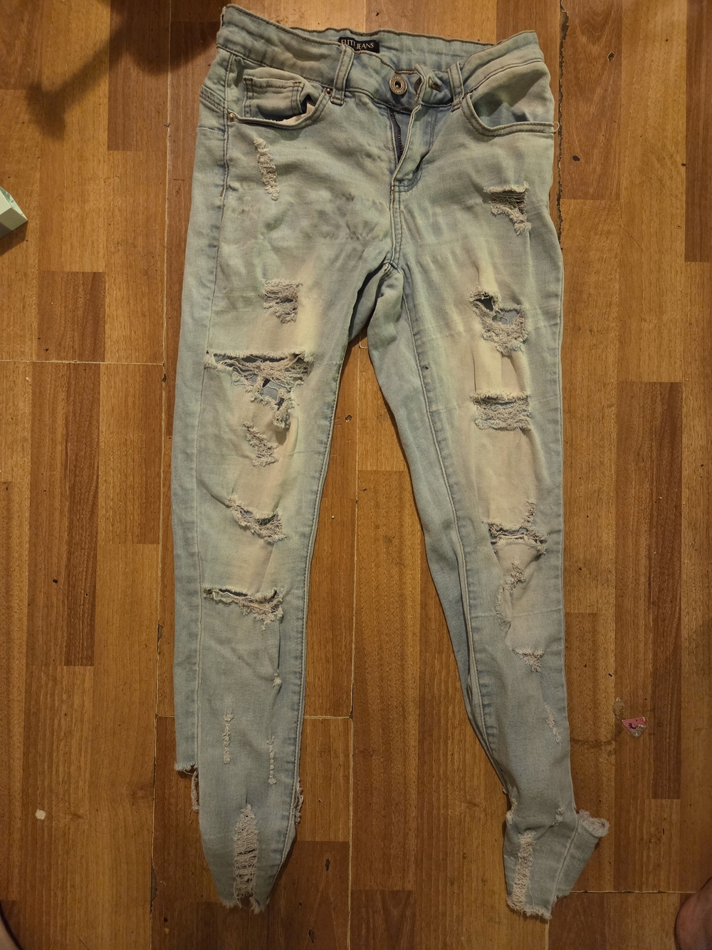 Women’s Distressed Light Blue Skinny Jeans
